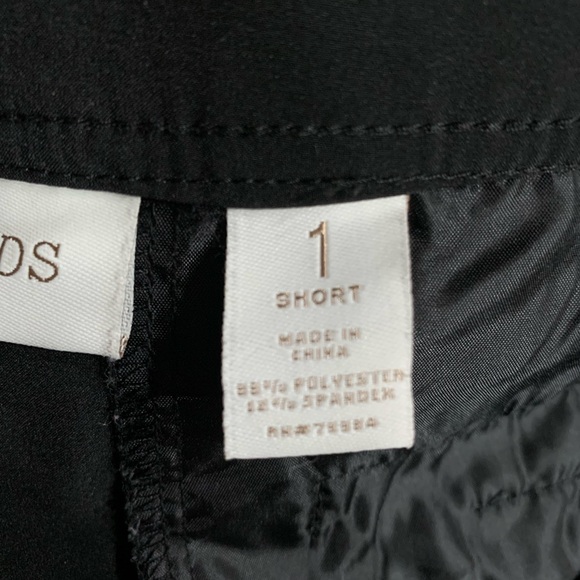 Weekender by Chico’s Black Pants – Size 1 Short - Picture 3 of 3